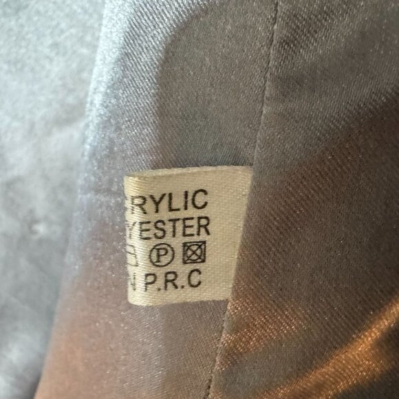 Vintage Faux Fur Shearling Gray Hip Length Hook Closure Boho 70s Vest Size Small - Picture 10 of 10